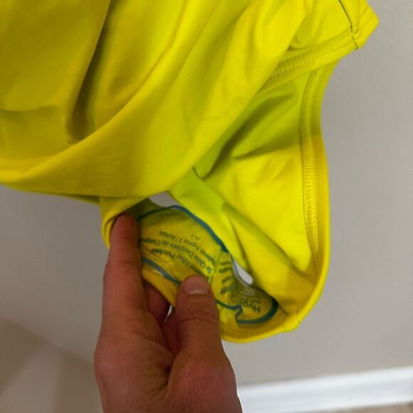 NWT DKNY Ruffle Plunge Underwire Tummy Control One-Piece Swimsuit - Picture 8 of 8